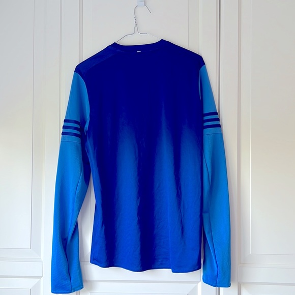 ADIDAS. MEN’S. Small. Climalite. ADIDAS Running. Blue. Two shades. Arm stripes. - Picture 4 of 4